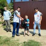 Чеченские молодогвардейцы при поддержке Регионального общественного фонда провели акцию «Собери ребенка в школу»