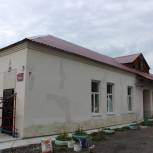 В поселке Увельском ремонтируют несколько отделений районной больницы