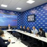 Александр Карелин: Штабы общественной поддержки «Единой России» помогли сформировать народную программу