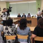 Дмитрий Голубков встретился с трудовыми коллективами Одинцовской средней школы № 1 и детского сада № 77