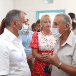 Владимир Константинов пообщался с жителями Бахчисарая и Бахчисарайского района