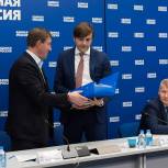 «Единая Россия» передала Минпросвещения реестр школ в регионах, нуждающихся в капремонте