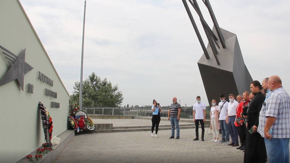 Памятник защитникам Пашковской переправы в Краснодаре. Пашковская переправа Краснодар памятник. Краснодар Пашковская переправа фото. Пашковская переправа Краснодар история.