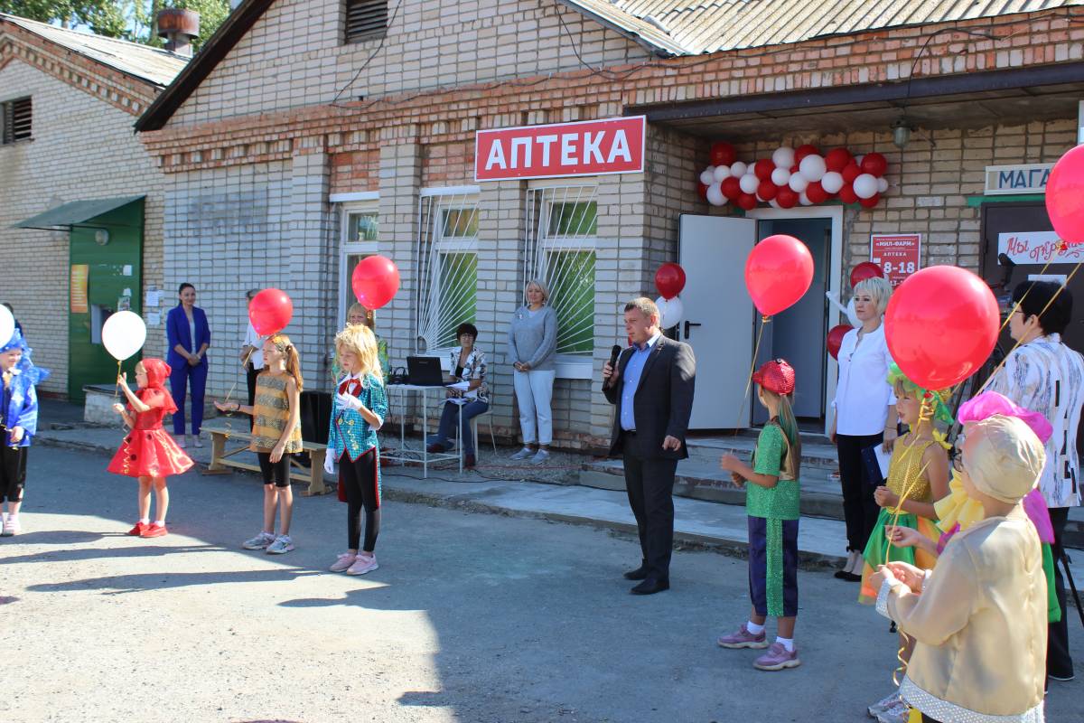 В поселке Нагорном Увельского района по просьбам жителей открылась  долгожданная аптека