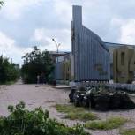 «Единая Россия» и «Молодая Гвардия» провели субботник на территории заброшенного мемориала в Иркутске