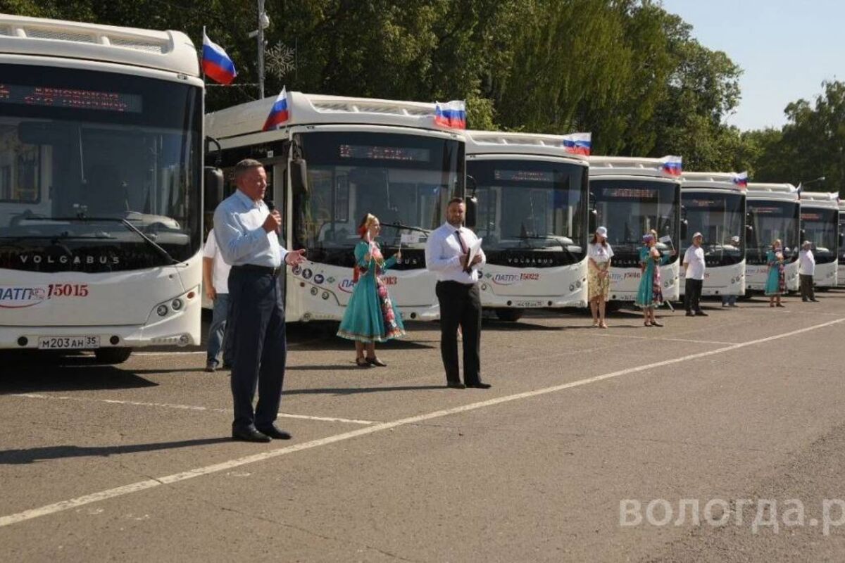 18 новых экологичных автобусов запустили на городские маршруты в Вологде