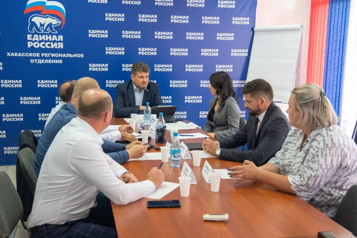 Предприниматели Хакасии готовы переходить на оборудование и сырье российского производства