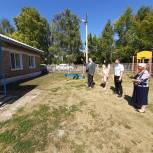 Андрей Димов оценил ход ремонтных работ в детских садах Шарлыкского района
