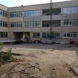 Капитальный ремонт школы №3 города Ясного продолжается