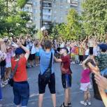 В Челябинской области «Единая Россия» организовала детский праздник «Скоро в школу»