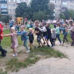 В округе Дениса Желиховского прошел праздник двора для жителей улицы Тепличной