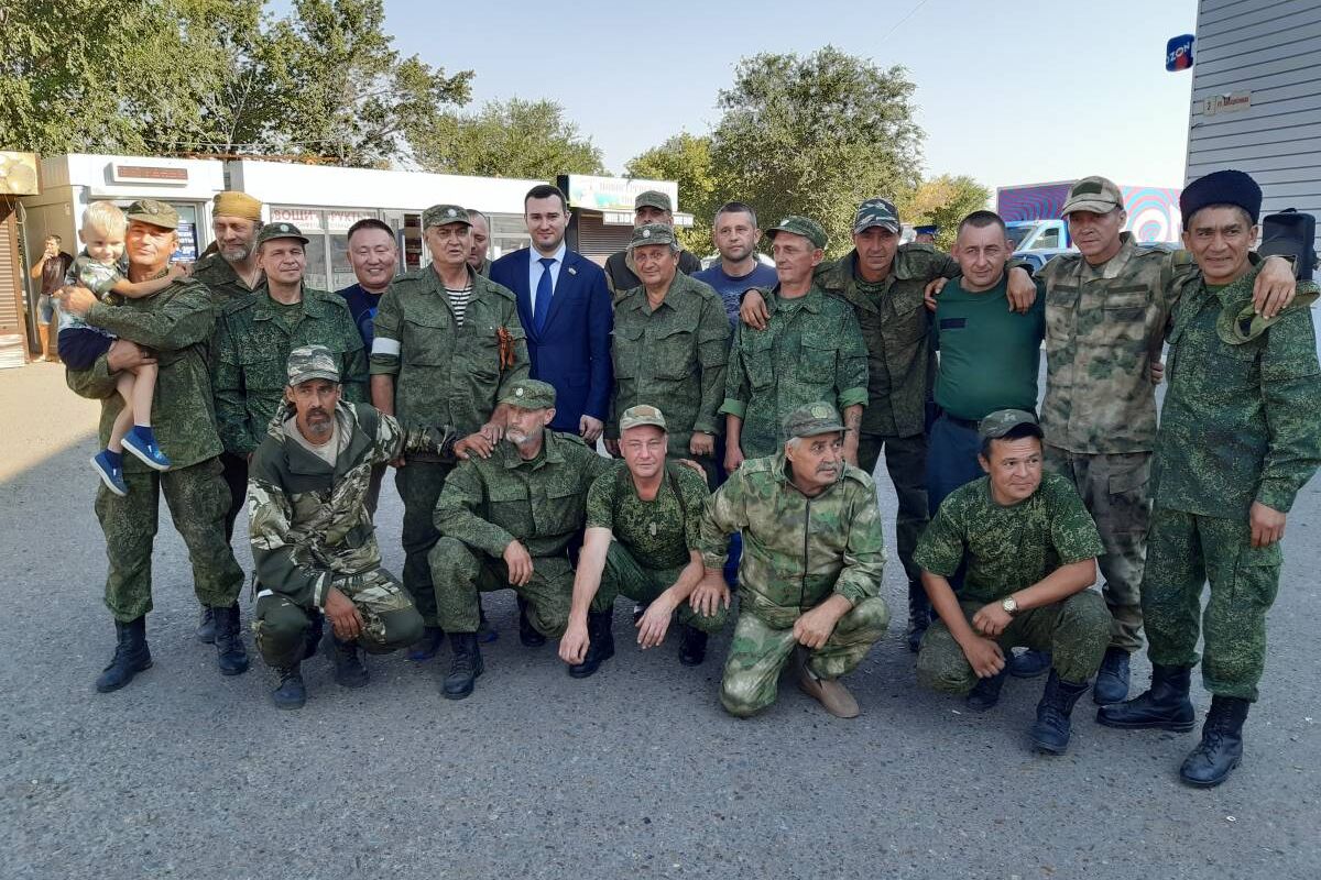 В Оренбург со службы вернулись казаки-добровольцы