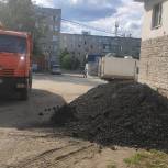 Депутат Госсовета Евгений Таланов оказал алатырцам помощь в ремонте дворов