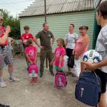 «Единая Россия» доставляет наборы к школе многодетным семьям Запорожья