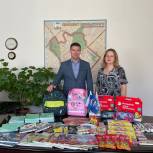 Местные отделения «Единой России» столицы собирают школьные принадлежности в рамках акции «Собери ребенка в школу»