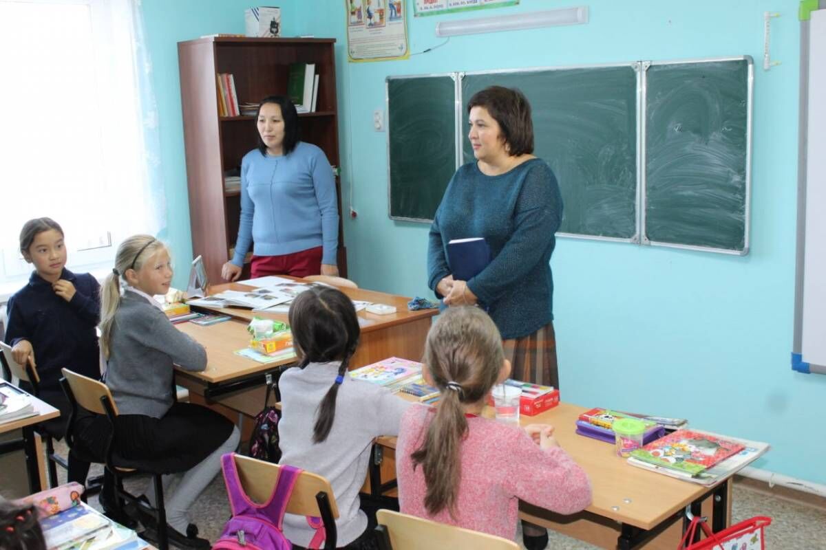 Сентябрь выдавать