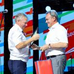 Валерий Лидин вручил награды железнодорожникам