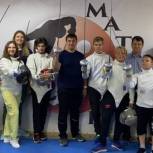 В Челябинской области активисты «Единой России» организовали мастер-класс по фехтованию для детей