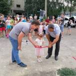 В Оренбургской области депутат «Единой России» помог оборудовать новую детскую площадку