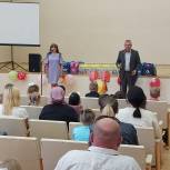 На мероприятии в Кузнецком районе Ильдар Акчурин пожелал будущим первоклассникам успехов в учебе