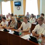 Депутаты Госдумы РФ приняли участие в совещании по организации оздоровительного отдыха студентов в Нижегородской области