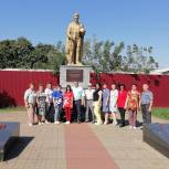 Представители местных отделений партии приняли участие в памятных мероприятиях в День окончания Курской битвы