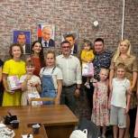 В Нижегородской области «Единая Россия» наградила участников конкурса «Семейные истории»