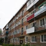 В селе Шумячского района после приема Игоря Ляхова отремонтировали крышу многоквартирного дома