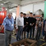 Пензенские школьники побывали с экскурсией на заводе, специализирующемся на производстве электрооборудования