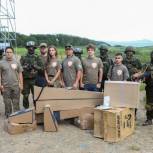 В Приморском крае активисты «Молодой Гвардии Единой России» передали техническое оснащение добровольческому батальону на Донбасс