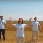 Волгоградские молодогвардейцы сняли кавер-версию на хит «Я - русский»