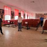 Юсуп Магомедов осмотрел ход подготовительных работ в школах Лакского района