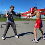 Камчатские активисты «Единой России» провели открытую тренировку по боксу