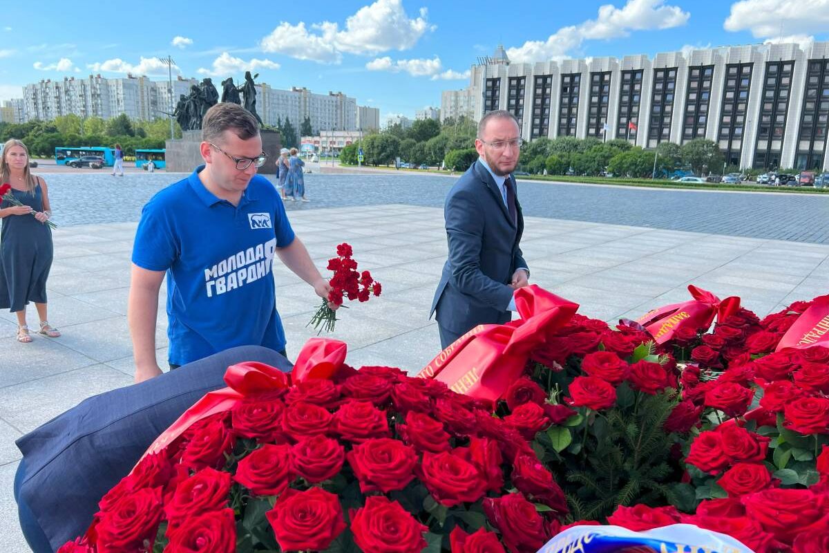 В Петербурге почтили память участников Ленинградской битвы