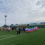 «Зарядку с чемпионом» организовали в Шелехове ко Дню Флага