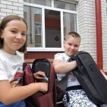 Кантемировские единороссы и общественники помогли семьям участников СВО подготовить детей к школе