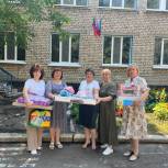 Члены Красногвардейского отделения «Единой России» посетили образовательные учреждения Антрацита