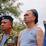 Ступинские партийцы поздравили десантников с праздником – Днем ВДВ