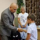 Юрий Зиновьев принял участие в акции «Собери ребенка в школу»