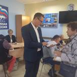 В городе Костроме продолжается выдача социальных карт для представителей старшего поколения