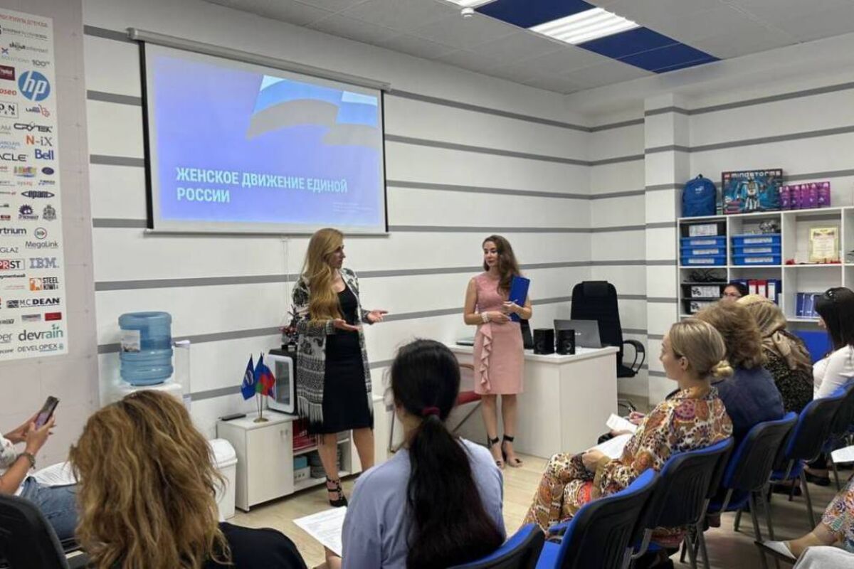 В Черкесске прошла первая встреча женского клуба «Женщины КЧР в IT-сфере»