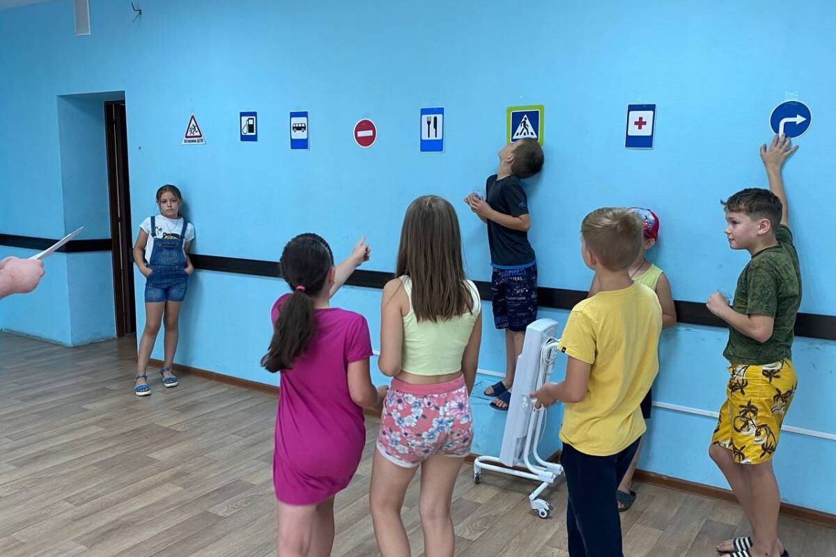 Воронежские молодогвардейцы и единороссы провели познавательную акцию