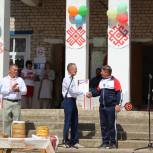 Активисты Советского местного отделения Партии отметили благодарностями активных жителей села Кукмарь