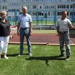 Владимир Токарев в рамках проекта «Партийный десант» посетил школу N°50 в Сеймском округе