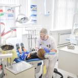 «Единая Россия» организовала стоматологические обследования и лечение детей Первомайска (ЛНР)