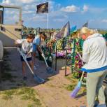 Южноуральские партийцы привели в порядок могилы соотечественников, выполнявших боевой долг