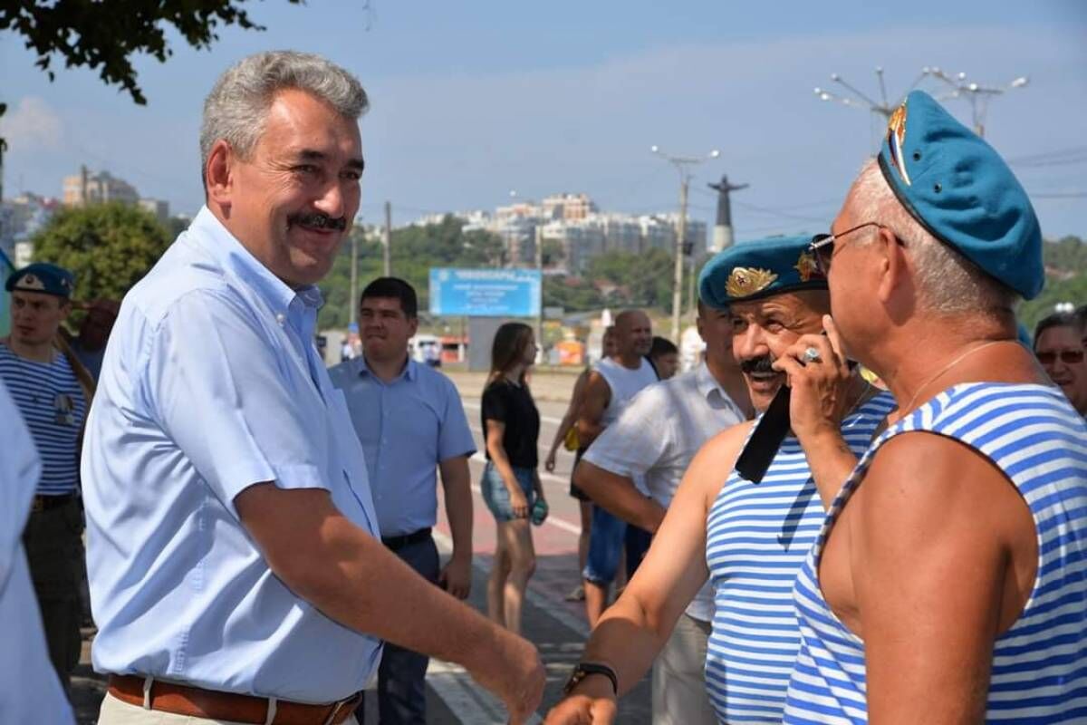 Поздравление Секретаря регионального отделения Леонида Черкесова с Днем  воздушно-десантных войск | 02.08.2023 | Чебоксары - БезФормата