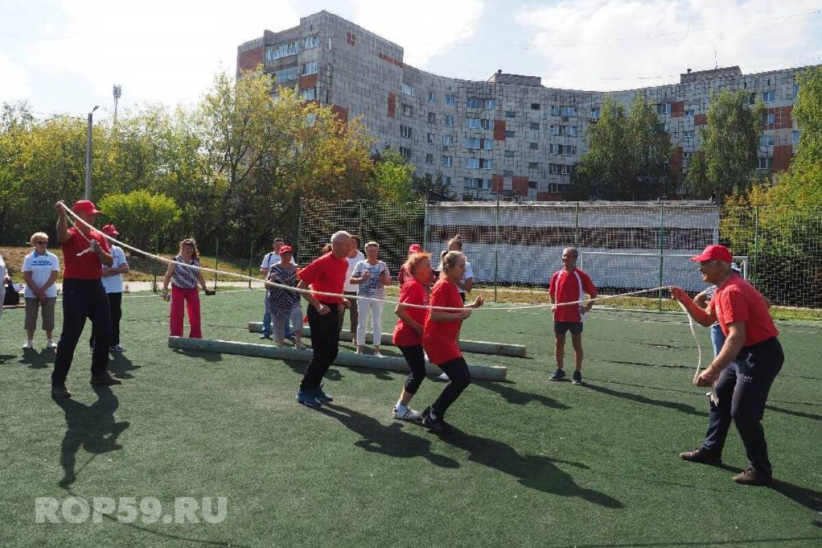 Ветераны Перми провели спортивно-туристические соревнования