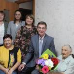 Курчатовские партийцы поздравили жительницу района со столетием