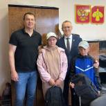 «Единая Россия» помогает семьям республики подготовить детей к школе
